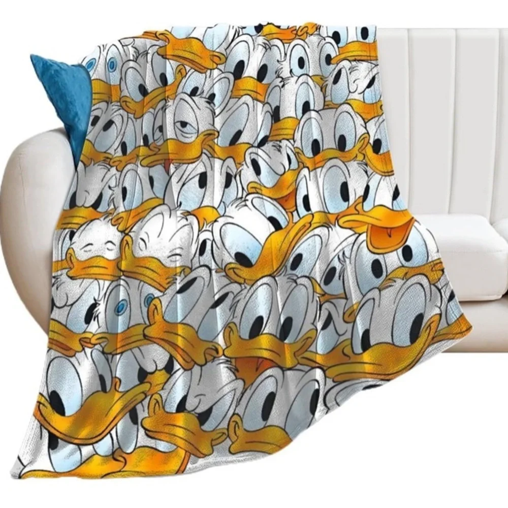 NEW Donald Duck Fleece Throw Blanket